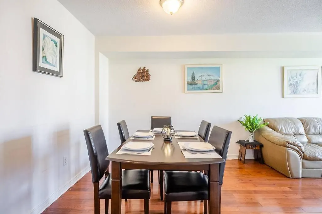 Beautiful Townhouse In Toronto Apartment Canada