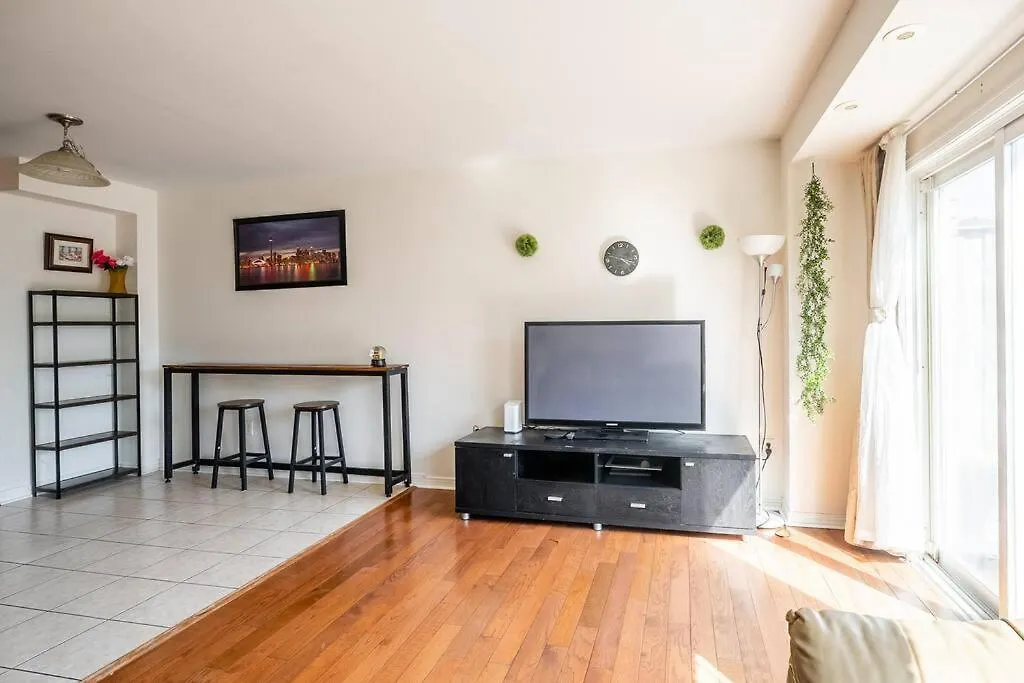 Beautiful Townhouse In Toronto Apartment 0*,