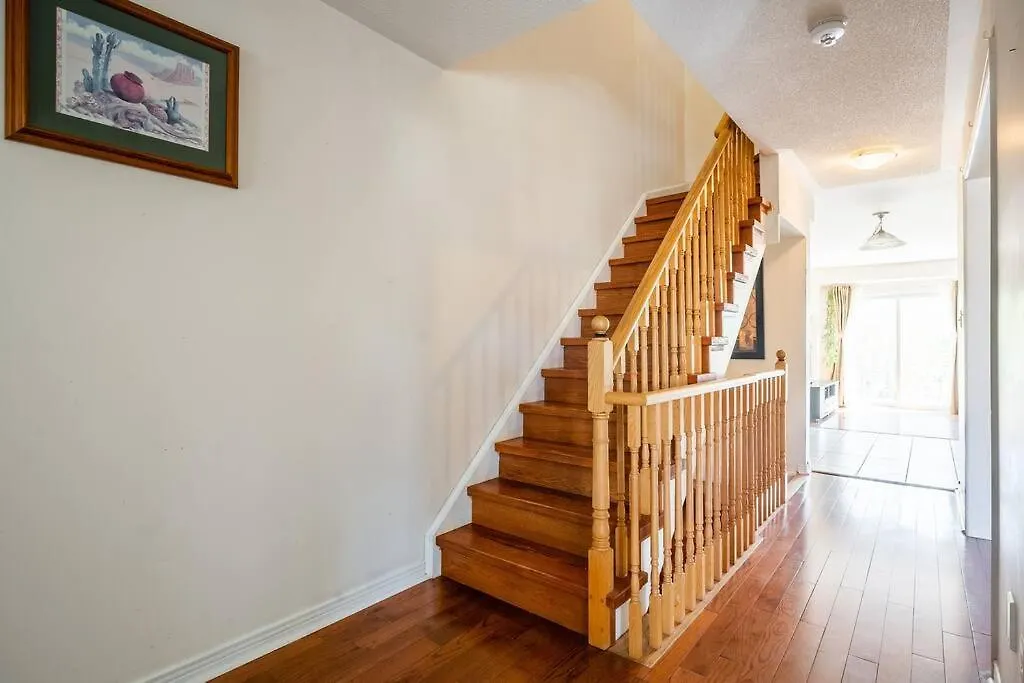 Beautiful Townhouse In Toronto Διαμέρισμα Καναδάς