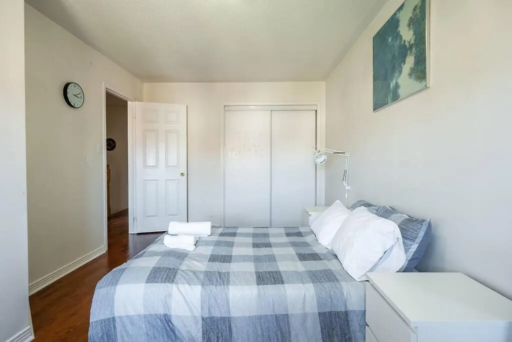 Beautiful Townhouse In Toronto Διαμέρισμα 0*,  Καναδάς